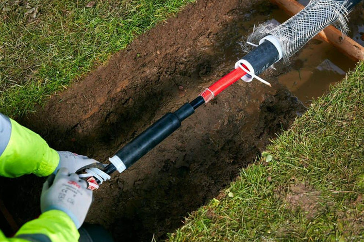 Underground electrical cable jointing work